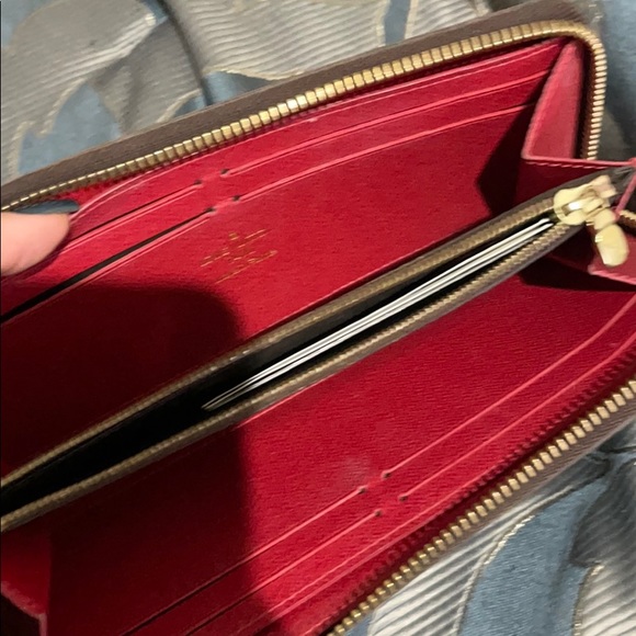 Louis Vuitton wallet - Picture 3 of 3